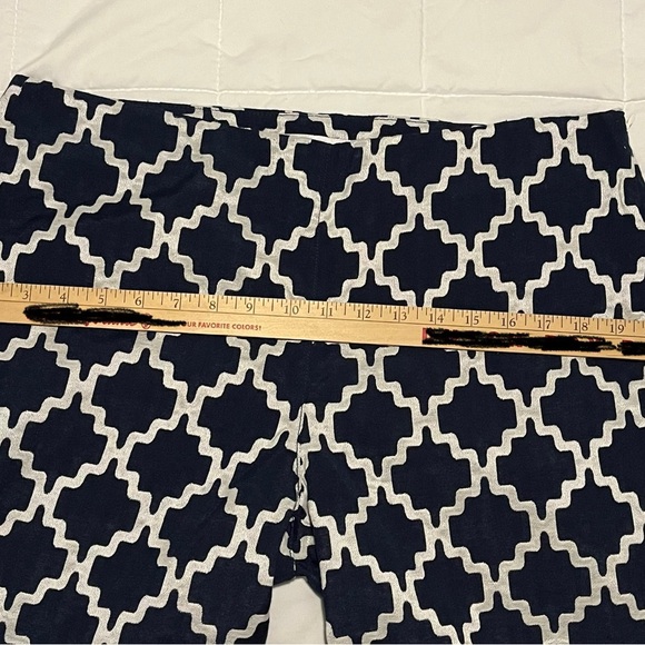 Nautica Navy and White Geometric Women’s Pants - Picture 9 of 10